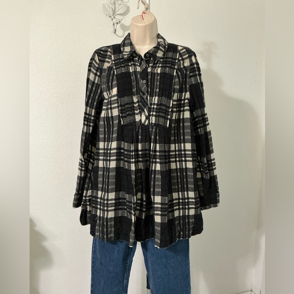 Free People Baby Blues Black & White Plaid Pleated Tunic with Pockets Medium - Picture 4 of 16